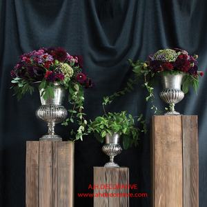 Juego de 4 Jarrones de Flores de Aluminio de Primera Calidad, Diseño Contemporáneo Plateado Brillante, para Decoración de Mesa de Boda, en Diferentes Tamaños - Product Image 2