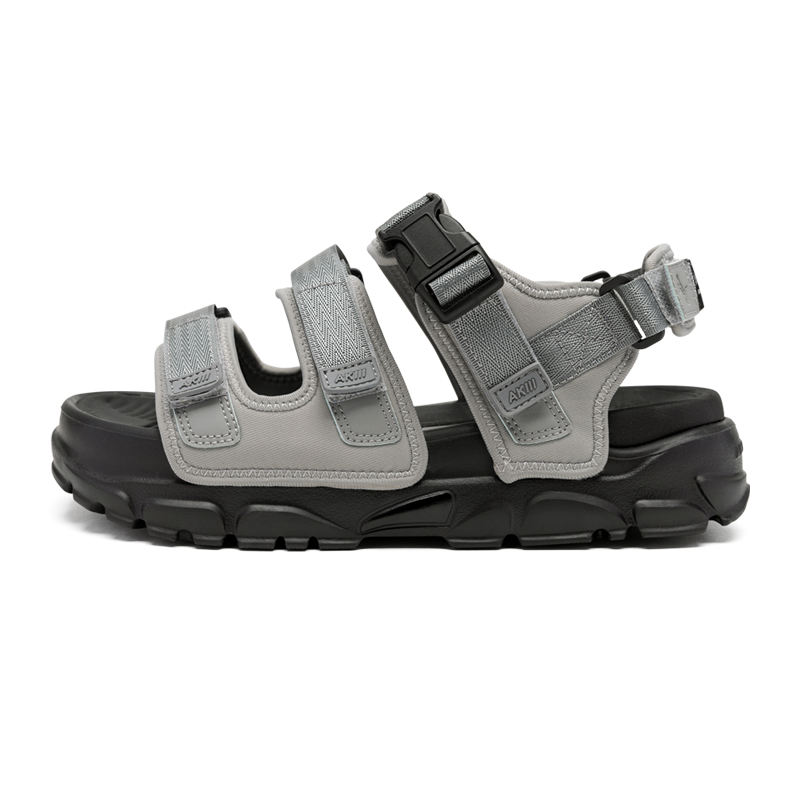 สีเทาเหล็ก