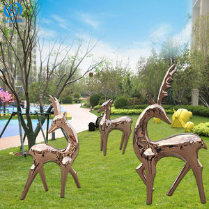 Escultura de Ciervo en Oro Rosa Electrochapado, Decoración Artística para Jardín y Paisaje, Adorno Navideño, Figura Decorativa para Exteriores - Product Image 1