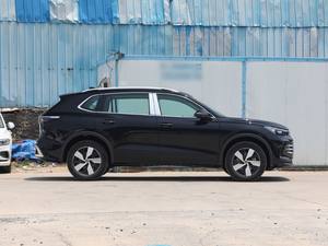 Ventas calientes 2025 para Volkswagens <span class=keywords><strong>Tiguan</strong></span> L 330TSI 2WD 4WD R LINE Gasolina <span class=keywords><strong>Comprar</strong></span> coche en venta Chino SUV Gasolina Coche <span class=keywords><strong>Tiguan</strong></span> L 1,5 - Product Image 6