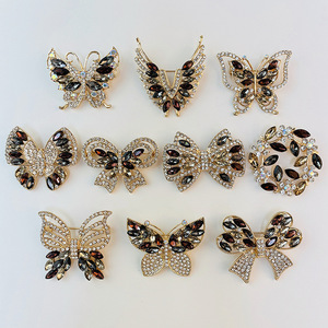 Colorful Crystal Rhinestone Flower Brooch <b>Pin</b> Gold Plated Alloy Women's Fashion Jewelry Accessory - Product Image 1