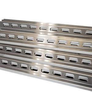 Système de montage sur mesure pour l'installation de panneaux solaires à toit plat ou au sol avec plateau lesté solaire - Product Image 4