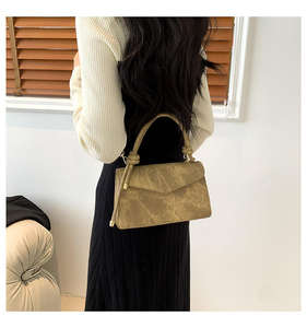 Sac bandoulière carré en cuir PU uni, style rétro, pour femme, vente en gros - Product Image 3