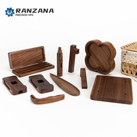 Service de découpe laser du bois de cèdre, artisanat en bois de noyer noir OEM, usinage CNC, cadeau d'affaires artisanal en bois