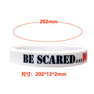 Pulseras de Silicona Geométricas Motivacionales, Paquete de 5, Pulseras Inspiradoras Duraderas, Joyería para Hombres y Mujeres, Bandas de Ejercicio - Product Image 4