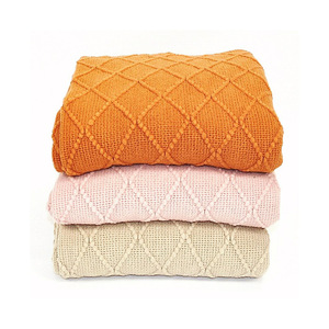 Vente en gros de couvertures tricotées à franges en laine de haute qualité, douces, de grande taille, blanches et crèmes en vrac - Product Image 2