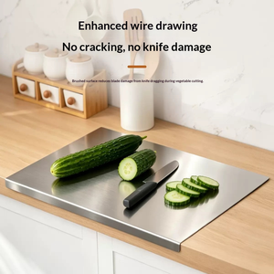 <span class=keywords><strong>Tagliere</strong></span> <span class=keywords><strong>in</strong></span> <span class=keywords><strong>Acciaio</strong></span> Inox da 19 Pollici, Antiscivolo, con Bordo, per Impastare e Tagliare Verdure <span class=keywords><strong>in</strong></span> Cucina - Product Image 5