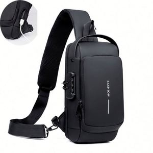 Sac bandoulière homme tendance été, sac de poitrine antivol étanche pour voyage et moto, sac messager R1941 - Product Image 4