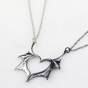 Collier Cœur Ailé Sombre Vintage, Pendentif Aile d'Ange/Démon Punk, Bijou pour Amoureux, Cadeau Saint-Valentin, Charme Antique - Product Image 2