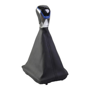 FCGSK Funda Protectora de Piel para Palanca de Cambios de Coche, Costuras Rojas, 5 y 6 Velocidades, Compatible con Seat Leon 3 - Product Image 3