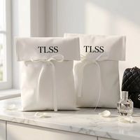 Pochette enveloppe en mousseline de coton biologique avec ruban, logo personnalisé imprimé, sacs à poussière pour vêtements en coton calicot naturel avec rabat