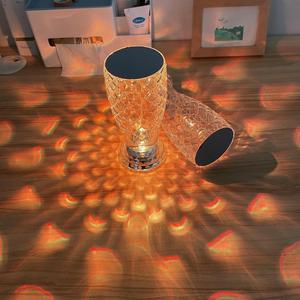 2024 nouveau Design échantillon gratuit <span class=keywords><strong>fleur</strong></span> <span class=keywords><strong>de</strong></span> <span class=keywords><strong>Lotus</strong></span> LED cristal lampe <span class=keywords><strong>de</strong></span> Table rvb 16 couleurs tactile télécommande lampe <span class=keywords><strong>de</strong></span> nuit USB Rechargeable - Product Image 6