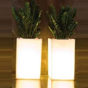 Décor de jardin écologique LED Pot de fleur lumière géant cylindrique illuminé Pot de jardinière télécommande arrosage Vase similaire - Product Image 4