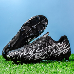 <span class=keywords><strong>Scarpe</strong></span> <span class=keywords><strong>da</strong></span> <span class=keywords><strong>Calcio</strong></span> FG Bianche e Nere - Scarpini <span class=keywords><strong>da</strong></span> <span class=keywords><strong>Calcio</strong></span> Personalizzabili per Terreni Duri, Basso MOQ, Produzione Diretta OEM/ODM - Product Image 3