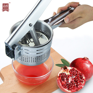 I più venduti utensili da cucina utensili manuali per frutta e verdura MUTI-FUNCTION spremiagrumi schiacciapatate pressa per patate in acciaio inossidabile - Product Image 4