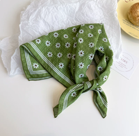 Foulard bandana carré imprimé personnalisé motif marguerite, accessoire de mode doux pour cheveux et décoration du cou