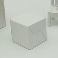 Scatola di Cartone Pieghevole Bianca a Cubo con Stampa UV, Confezione in Cartone Kraft all'Ingrosso