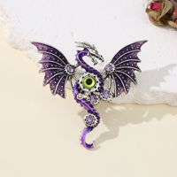 Broche dragon en émail vintage Broche strass ptérosaure Dragon volant Broche personnalisée Ailes de dragon Badge pour hommes femmes Bijoux