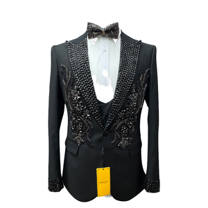 <span class=keywords><strong>Abito</strong></span> da <span class=keywords><strong>Uomo</strong></span> Tre <span class=keywords><strong>Pezzi</strong></span> Monopetto Nero con Strass e Applicazioni in Pizzo Ricamate a Mano, Pronto per uno Stile Business - Product Image 1