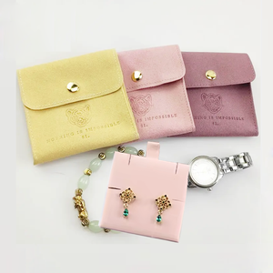 Pochettes d'emballage pour bijoux en microfibre suédée avec logo personnalisé, insert et boîte, pour boucles d'oreilles et colliers - Product Image 1