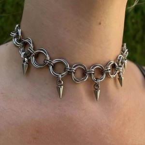 Collier en acier titane avec pendentif en forme de pointe, style steampunk, bijoux de mode unisexe - Product Image 3