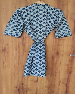 Robe Kimono Imprimée Fleurs Chaudes en Coton, Motif Floral Imprimé à la Main, Respirante, Manches Longues, Vêtement de Nuit, Tailles Disponibles - Product Image 4