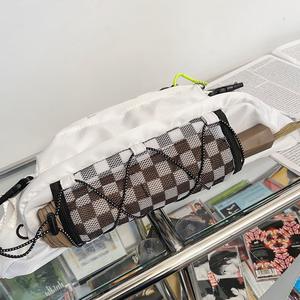 Bolso de pecho moderno para hombre y mujer, bolso cruzado informal impermeable de nailon para viajes de ocio, diseño moderno de Color sólido - Product Image 4