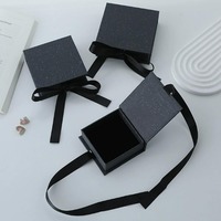 Boîte cadeau personnalisée en forme de livre rouge pour le Nouvel An chinois, Noël, la Saint-Valentin, pour breloques, bracelets, clous d'oreilles, alliances et bagues