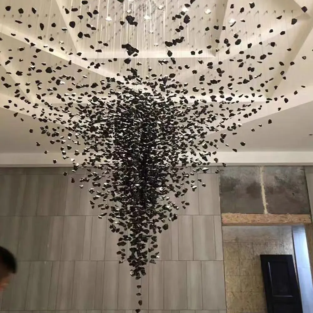 SHENGQIU Factory Price Hotel Large Stone Crystal Ice Decoration Modern Black Glass Chandelier for High Ceiling Bar Restaurant