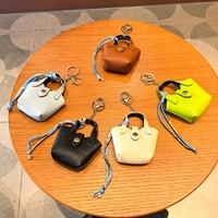 Mini sac seau en cuir PU, breloque porte-clés, sangle en soie, petit sac à main, pendentif, logo personnalisé, petite bourse à monnaie, décoration de sac, cadeau