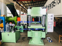 Machine automatique de fabrication de balles de tennis pour balles de tennis Machine de vulcanisation du caoutchouc Presse hydraulique en caoutchouc pour balles de tennis