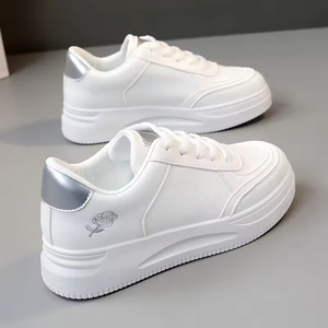 Chaussures de sport et de loisirs respirantes antidérapantes pour femmes, collection Printemps/Été 2026, idéales pour les étudiantes - Product Image 3