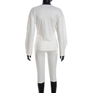 Модный сексуальный комплект GX0394: элегантный уличный стиль, осень 2025, женский топ с длинным рукавом и V-образным вырезом, а также полукороткие брюки, комплект из 2 предметов. - Product Image 4