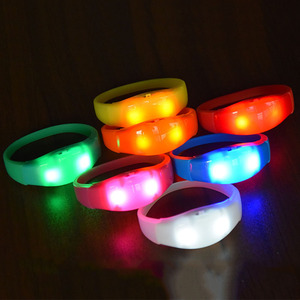 Bracelet lumineux LED activé par le son <span class=keywords><strong>Sunjet</strong></span> New Mini Tool Glow Stick pour événements et fêtes - Product Image 2