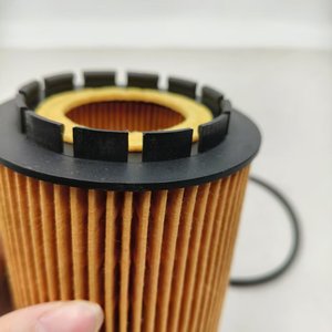 Filtro de aceite de alta calidad a precio de fábrica 021115562A 021115562a HU932/6N E 1001HD28 A1041800609 1041800609 para Audi - Product Image 3