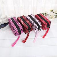 Pochette de voyage imperméable en PVC mat à motif losanges octogonaux avec fermeture éclair et sangle amovible, sac à cosmétiques pour femmes, rangement multifonctionnel