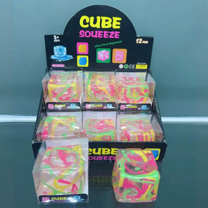 JY Vente Chaude : Jouet Sensoriel Anti-Stress en Caoutchouc Souple en Forme de Cube, Idéal pour la Décompression et la Relaxation - Product Image 2