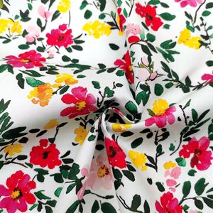 Tissu en popeline de coton imprimé 100 de poids moyen Offre Spéciale pour les vêtements d'été pour femmes - Product Image 1