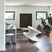 Fauteuil à bascule moderne de luxe en fibre de verre avec rotation à 360 degrés pour salon, hôtel, parc, appartement, salle de sport