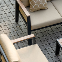 Ensemble de canapés de jardin modernes et minimalistes en gros pour hôtels, mobilier d'extérieur, table basse en aluminium et poly-bois pour patio