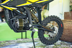 <span class=keywords><strong>Moto</strong></span> électrique tout-terrain Surron Hyper Bee 8000kw 2026 – Version continentale 40-60km/h pour la conduite tout-terrain - Product Image 6