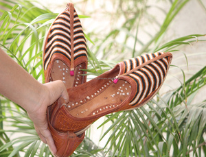 Sandalias Planas de Cuero Puro, Elegantes y Casuales - Product Image 4