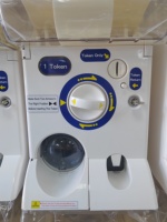 Machine à gachapon japonaise à jetons avec autocollant japonais