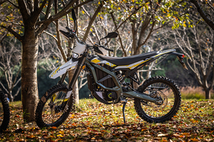 2024มอเตอร์ไซค์ไฟฟ้าเสือภูเขา surron 12500W แบตเตอรี่74V พลังสูงพิเศษ - Product Image 4