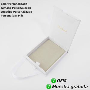 Caja Joyero Personalizable Estilo Libro Blanco - Con Solapa Magnética, Cierre de Imán y Espacio para tu Logotipo - Product Image 2