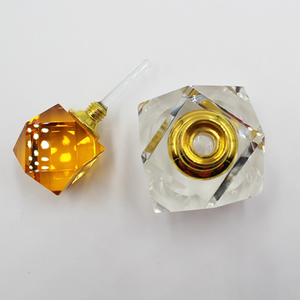 패션 크리 에이 티브 아트 빈 럭셔리 Attar 클리어 자동차 장식 50ml 유리 향수 디퓨저 병 10ml 젖빛 빈 향수 - Product Image 4