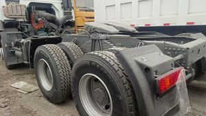 รถบรรทุกหัวลากยี่ห้อ Howo รุ่นใหม่ขายดีที่สุดของจีน 6x4 Sinotruk 371 แรงม้า ราคาสำหรับตลาดแอฟริกา - Product Image 6
