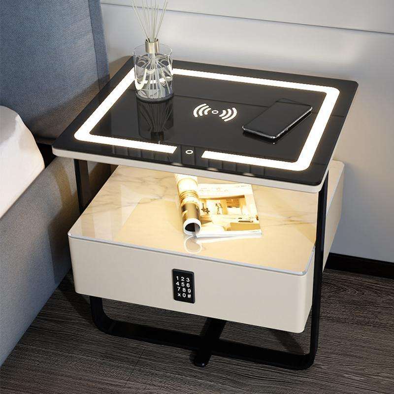 Champagne : lumière tactile, chargement sans fil, verrouillage par mot de passe.