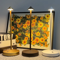 Dropshipping Creative LED Touch Rechargeable Portable Sans Fil Lampes de table modernes de luxe