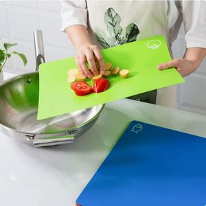 Juego de Tablas de Cortar de Plástico Flexible de Grado Alimenticio, 6 Piezas, Tabla de Picar con Código de Color y Iconos de Alimentos, Antideslizante, Libre de BPA, Utensilios de Cocina - Product Image 3